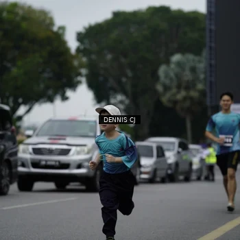 Runner Photo 8935451