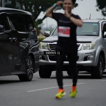 Runner Photo 8935467