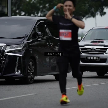 Runner Photo 8935478