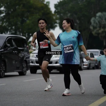 Runner Photo 8935511