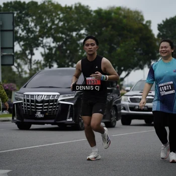 Runner Photo 8935526