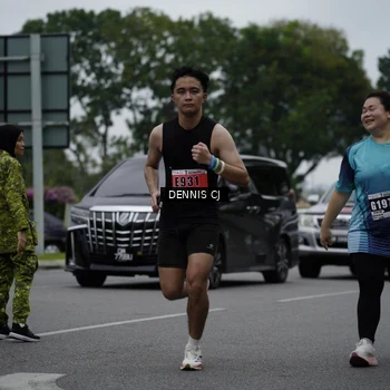 Runner Photo 8935537