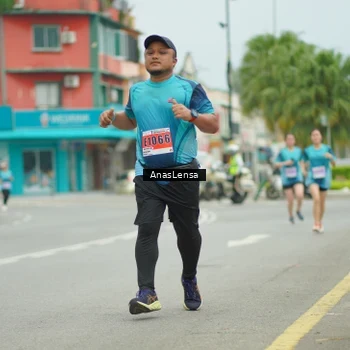 Runner Photo 8935560