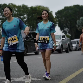 Runner Photo 8935635