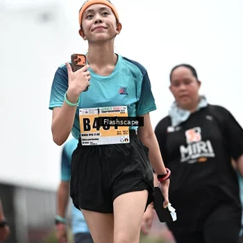 Runner Photo 8935636
