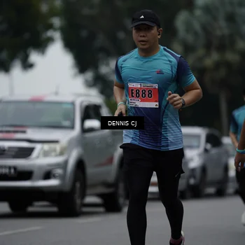 Runner Photo 8935710
