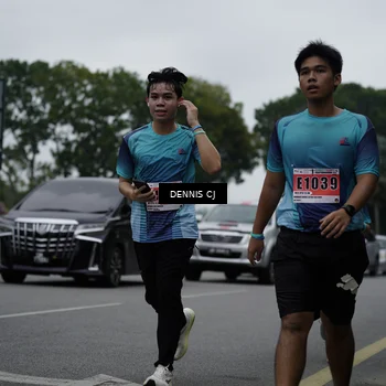 Runner Photo 8935765