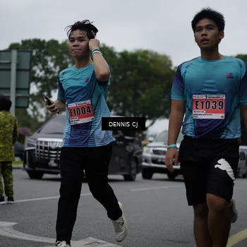 Runner Photo 8935771