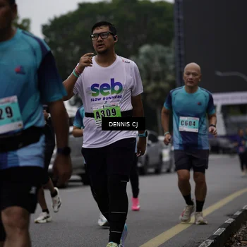 Runner Photo 8935876