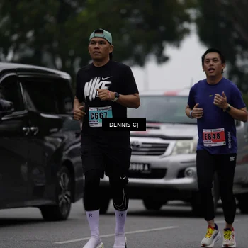 Runner Photo 8935926