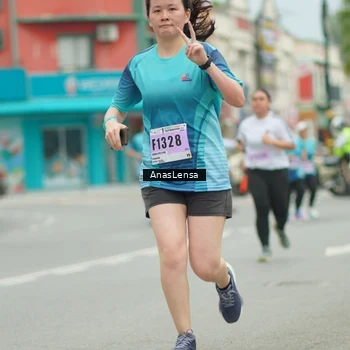 Runner Photo 8936217
