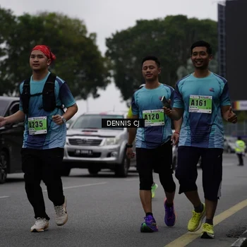 Runner Photo 8936224