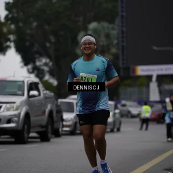 Runner Photo 8936518