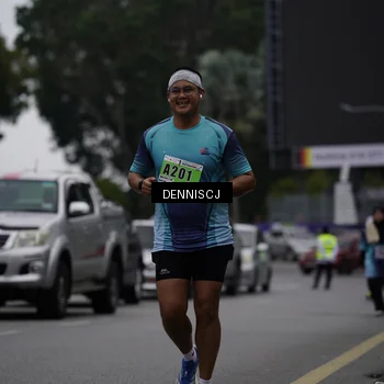 Runner Photo 8936524