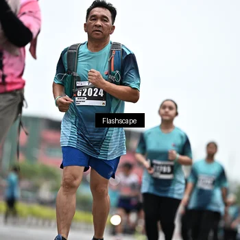 Runner Photo 8936526