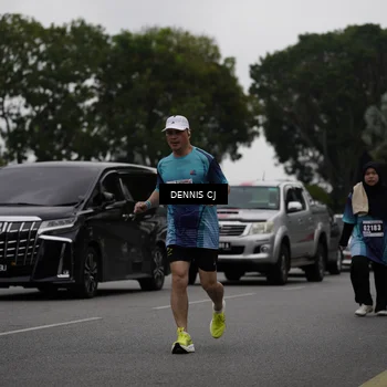 Runner Photo 8936574
