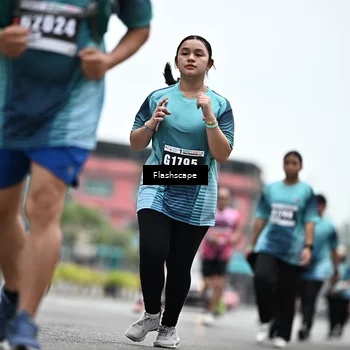 Runner Photo 8936651
