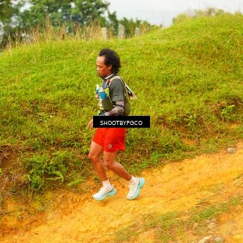 Runner Photo 8936704