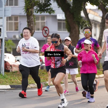 Runner Photo 8936737