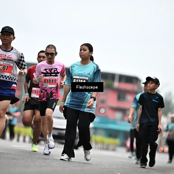 Runner Photo 8936759
