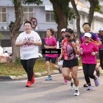 Runner Photo 8936775