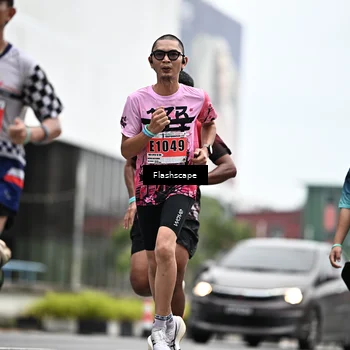 Runner Photo 8936798