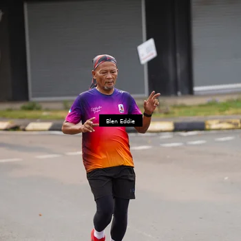 Runner Photo 8936810