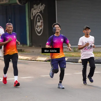 Runner Photo 8936822