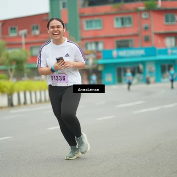 Runner Photo 8936875