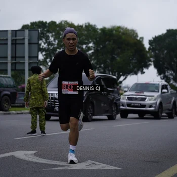Runner Photo 8936914
