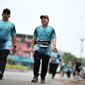Runner Photo 8936921