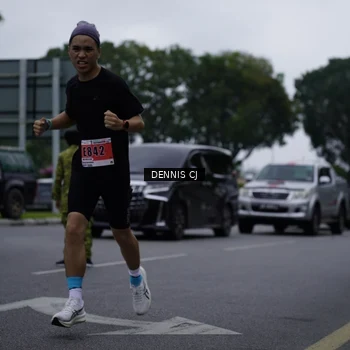 Runner Photo 8936929