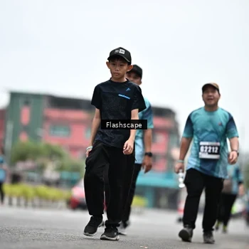 Runner Photo 8936933