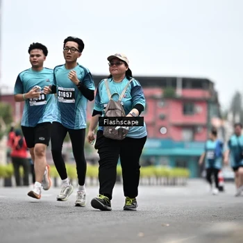 Runner Photo 8936959