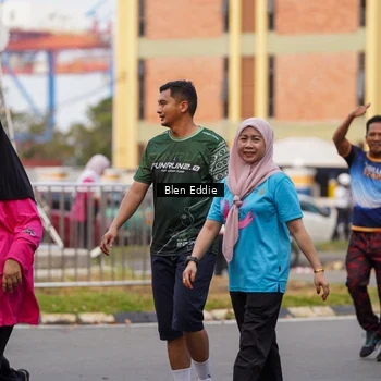 Runner Photo 8936972
