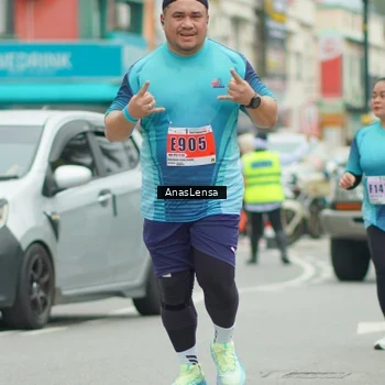 Runner Photo 8936974