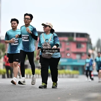 Runner Photo 8936978