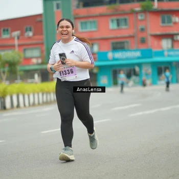 Runner Photo 8936980
