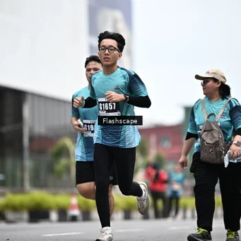Runner Photo 8936986