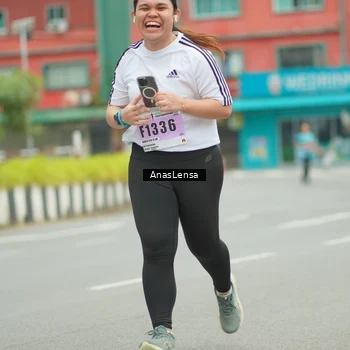 Runner Photo 8936992