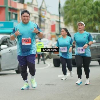 Runner Photo 8937024