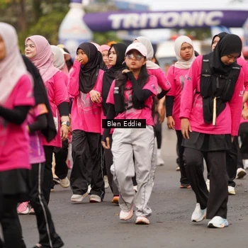 Runner Photo 8937035