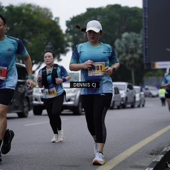Runner Photo 8937045
