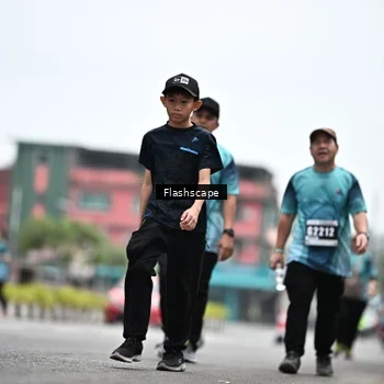 Runner Photo 8937064