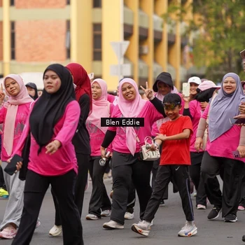 Runner Photo 8937068