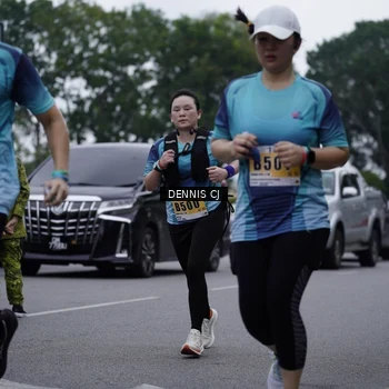 Runner Photo 8937072