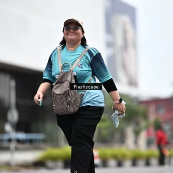 Runner Photo 8937073
