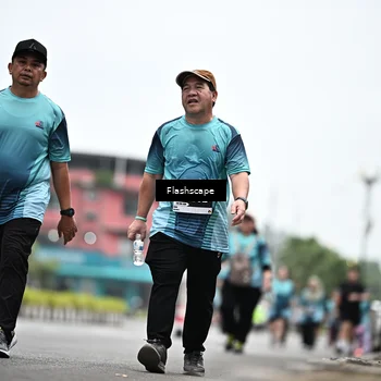 Runner Photo 8937095