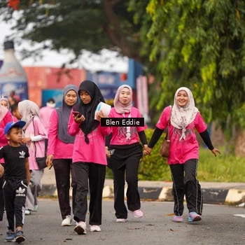 Runner Photo 8937116