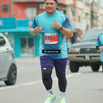 Runner Photo 8937120